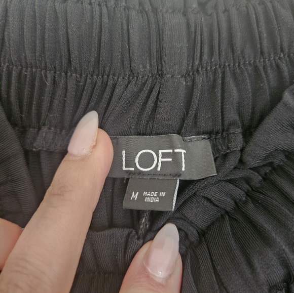 Loft Black High Rise Pleated Shorts - Picture 8 of 9